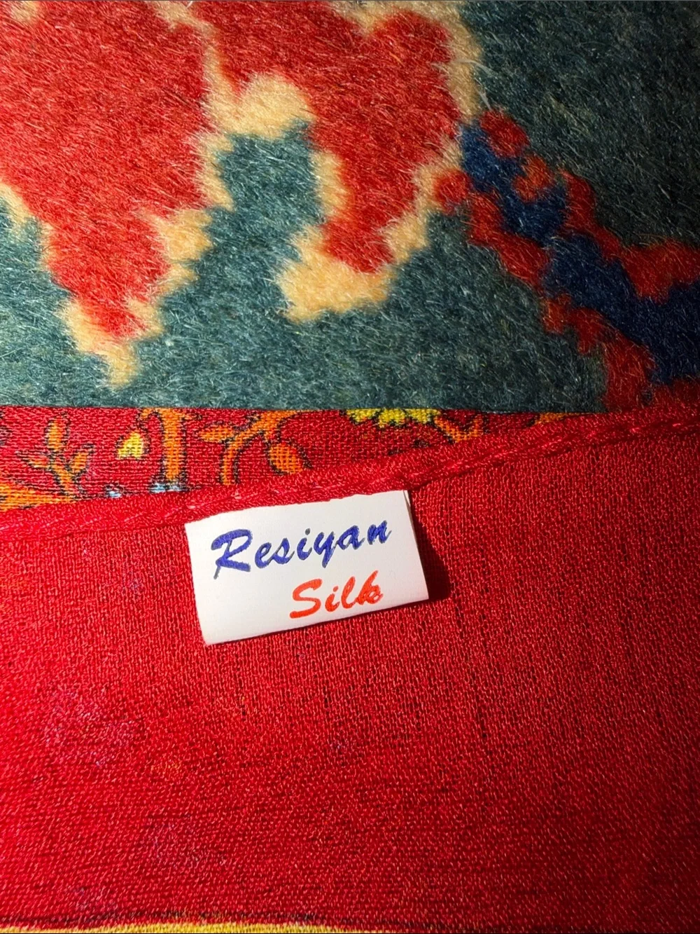 Vintage Resiyan 100% pure silk 38